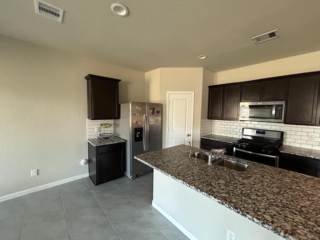 3207 Sumac Dr – photo 5
