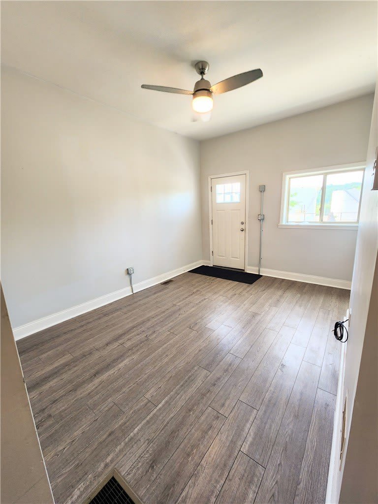 6010 Butler St – photo 2