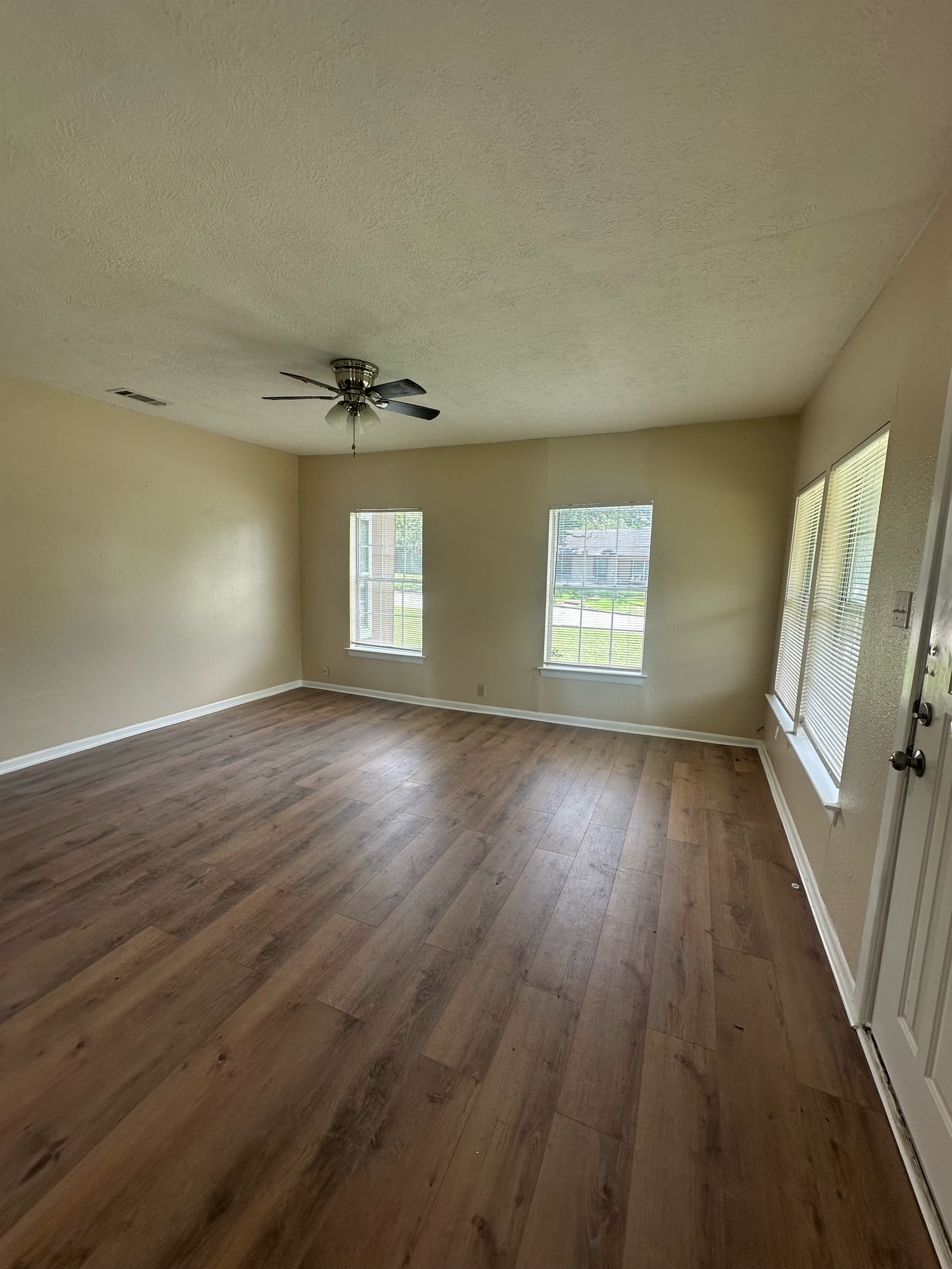 1046 15th Street – photo 3