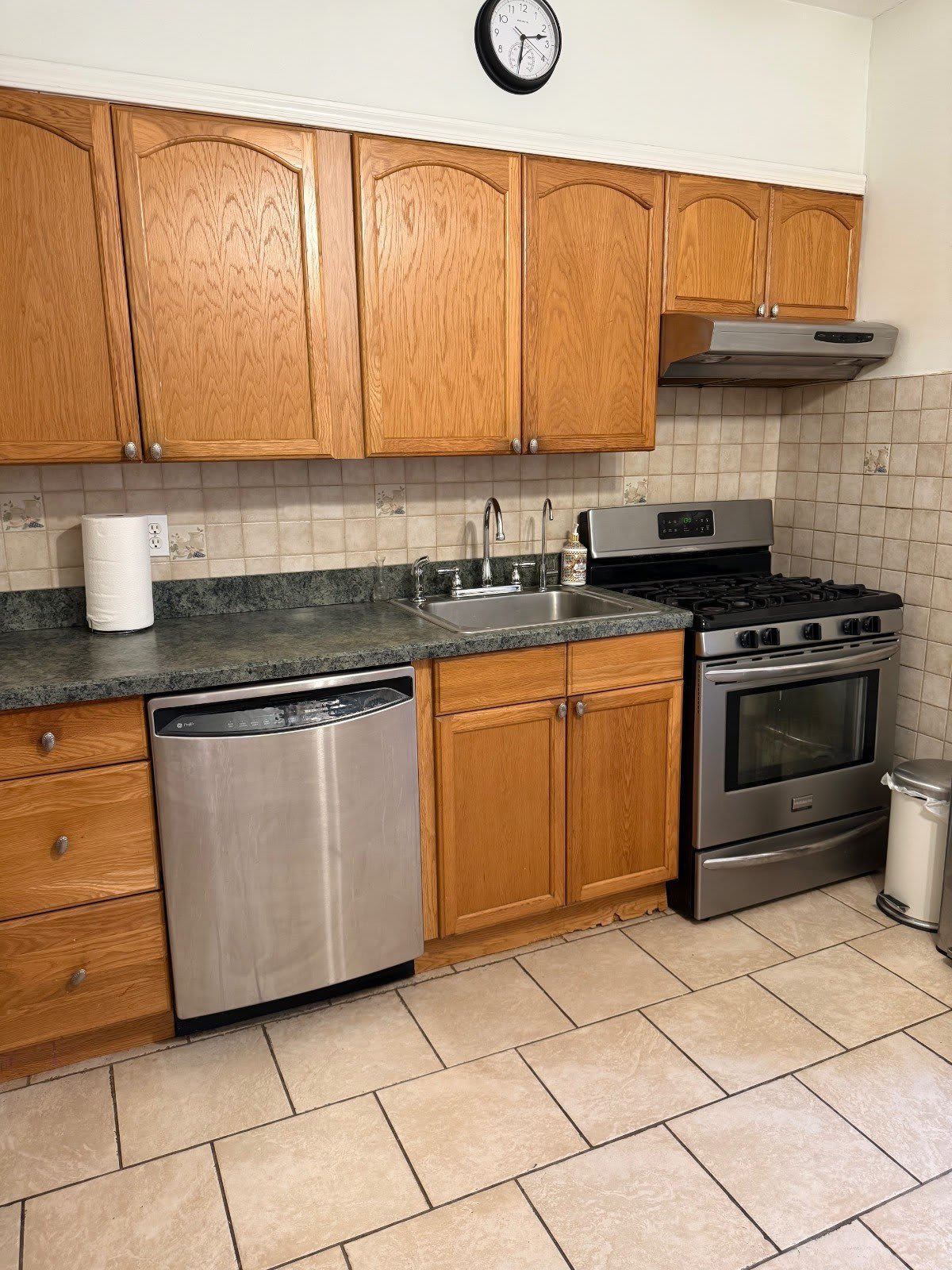 190 Bay 7 Street – photo 2