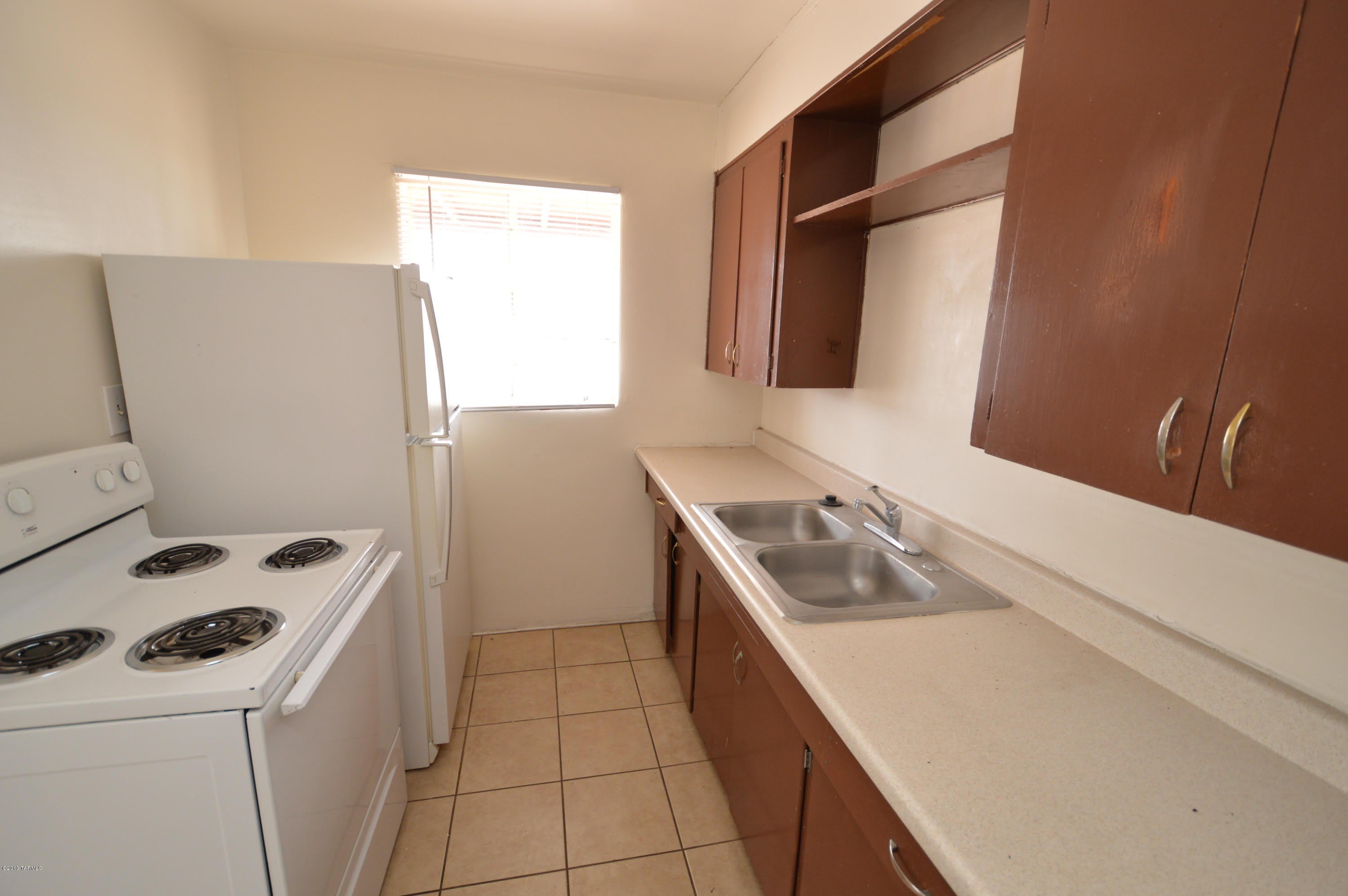 4525 E Montecito Street – photo 3