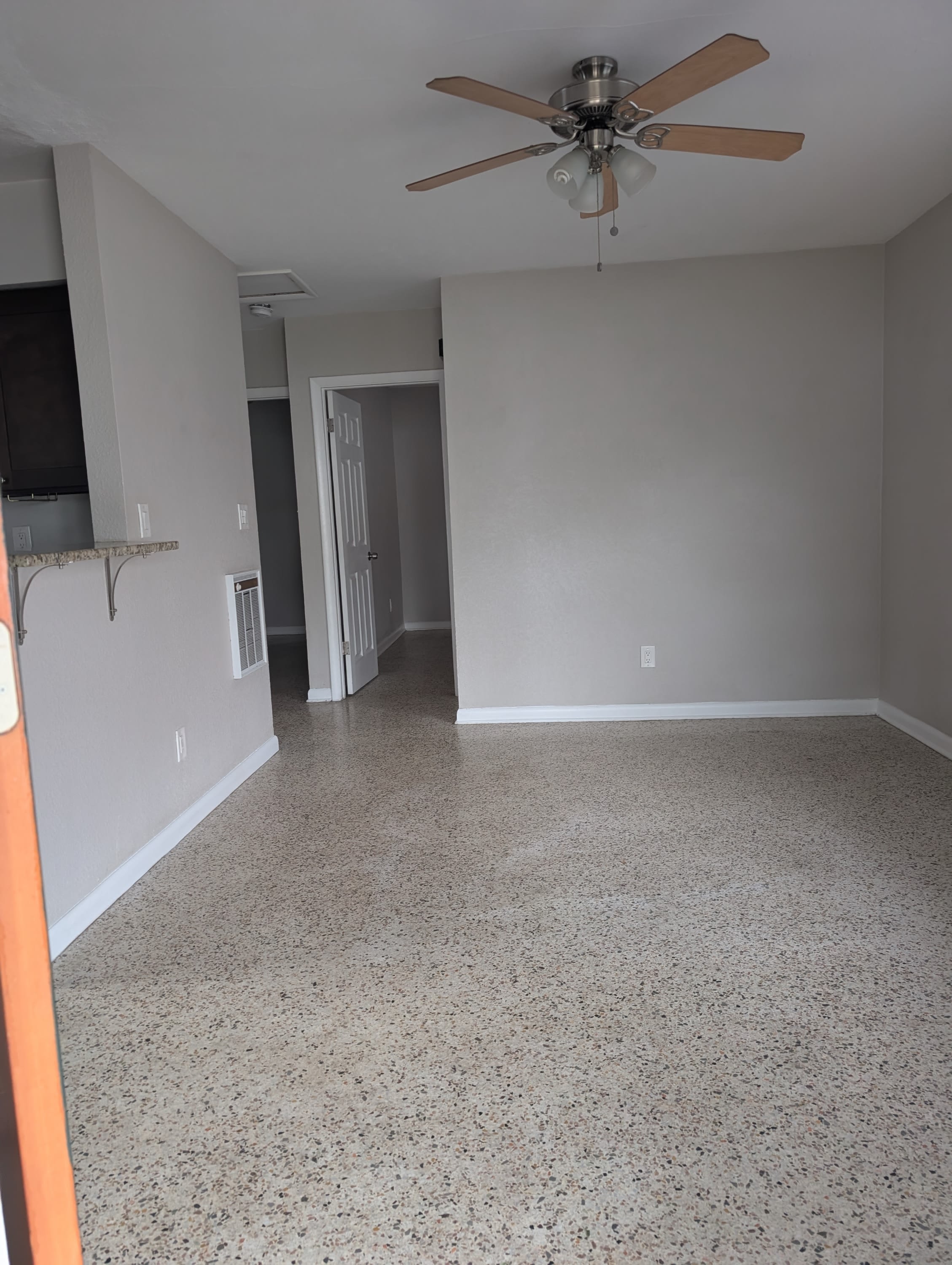 3100 E Jefferson St – photo 5