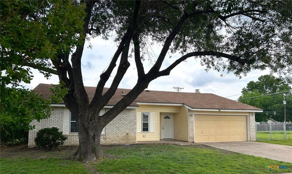 2006 Ruiz Dr – photo 1