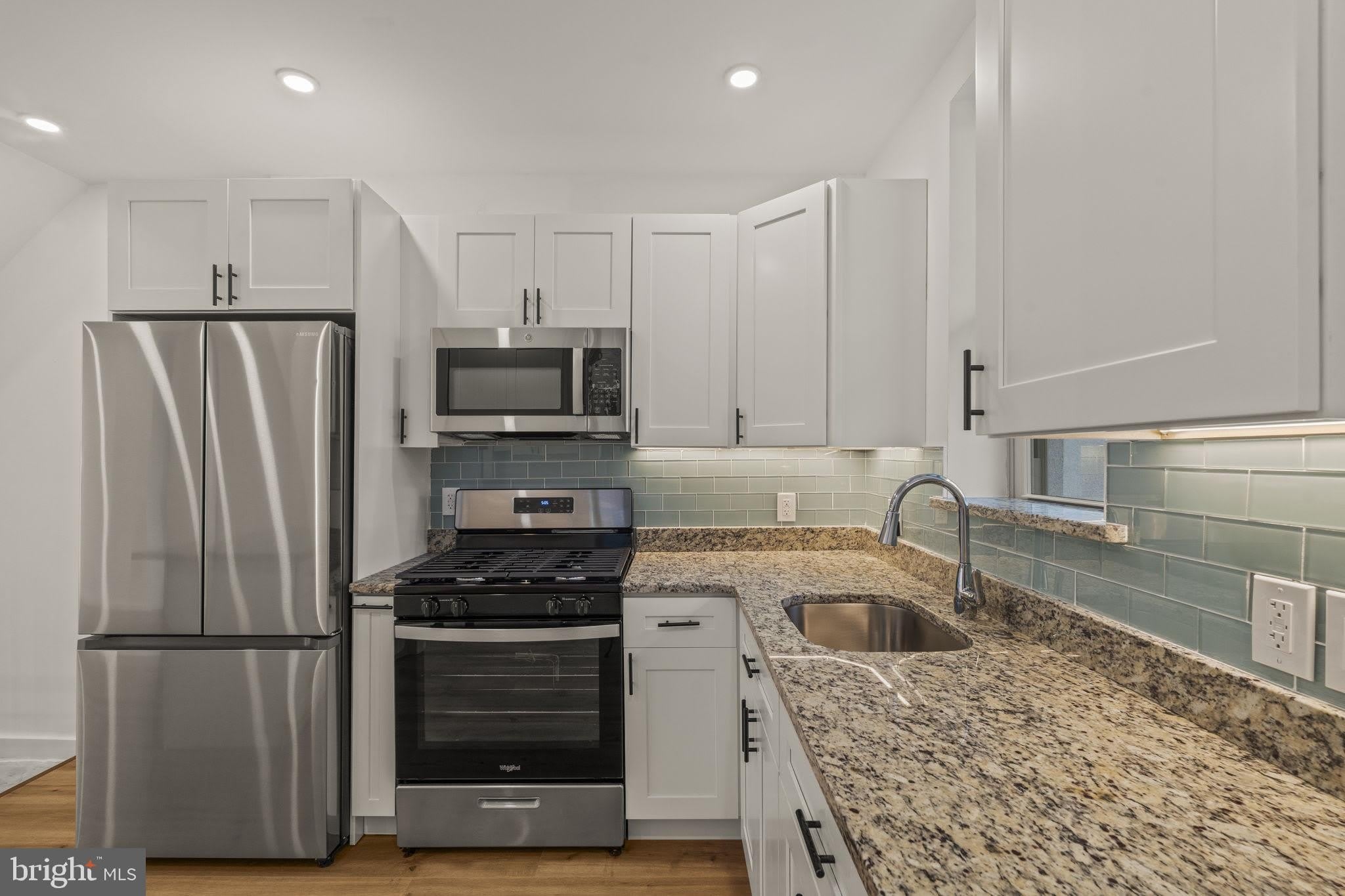 2514 S BANCROFT Street – photo 2