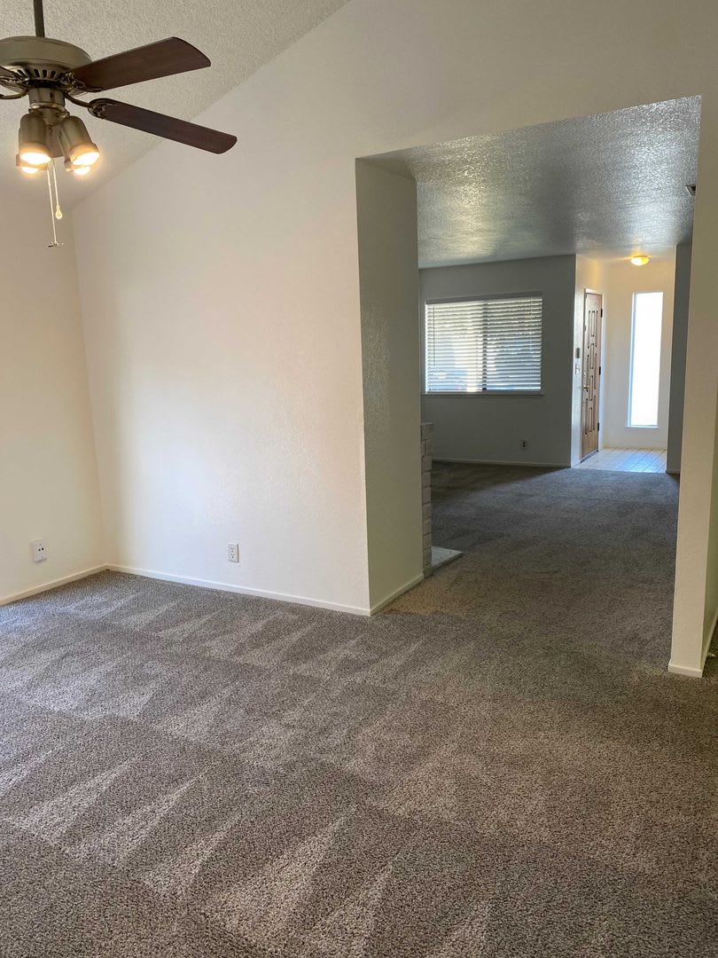 Fair Oaks 2bd/1ba Duplex with Garage near Sunrise & Sunset Ave – photo 4