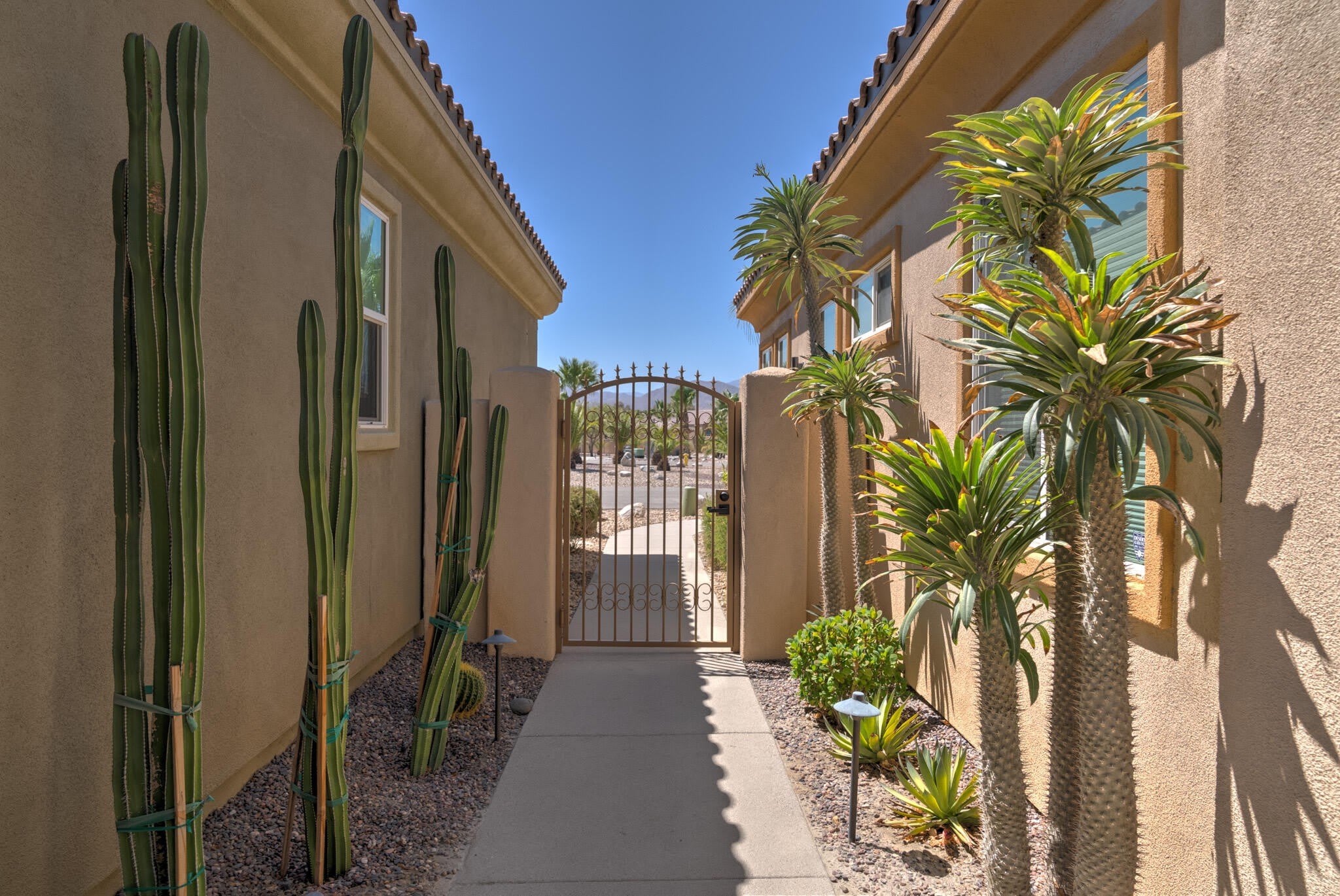 67372 Zuni Court – photo 4