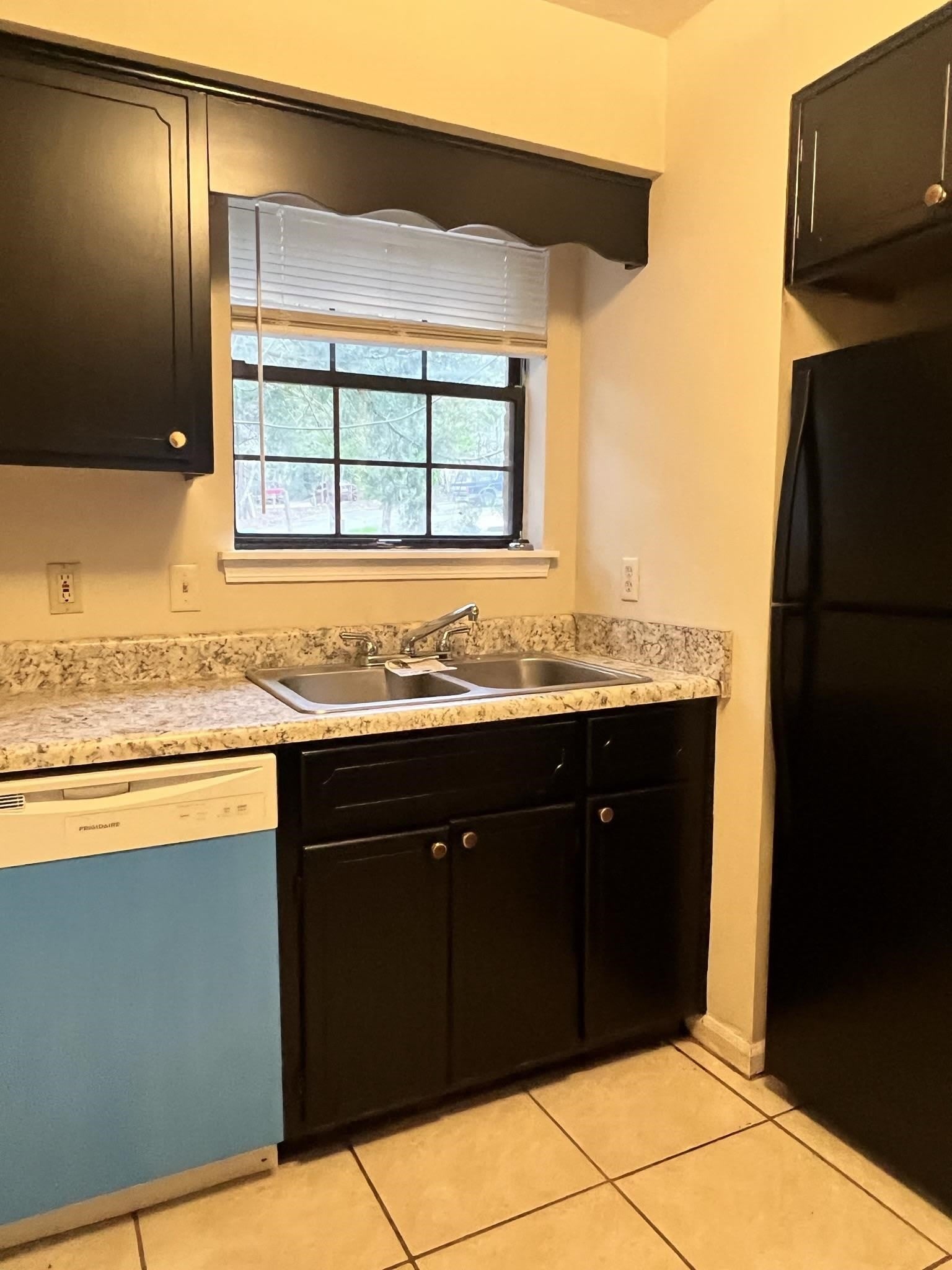 1850 Sylvan Court – photo 3