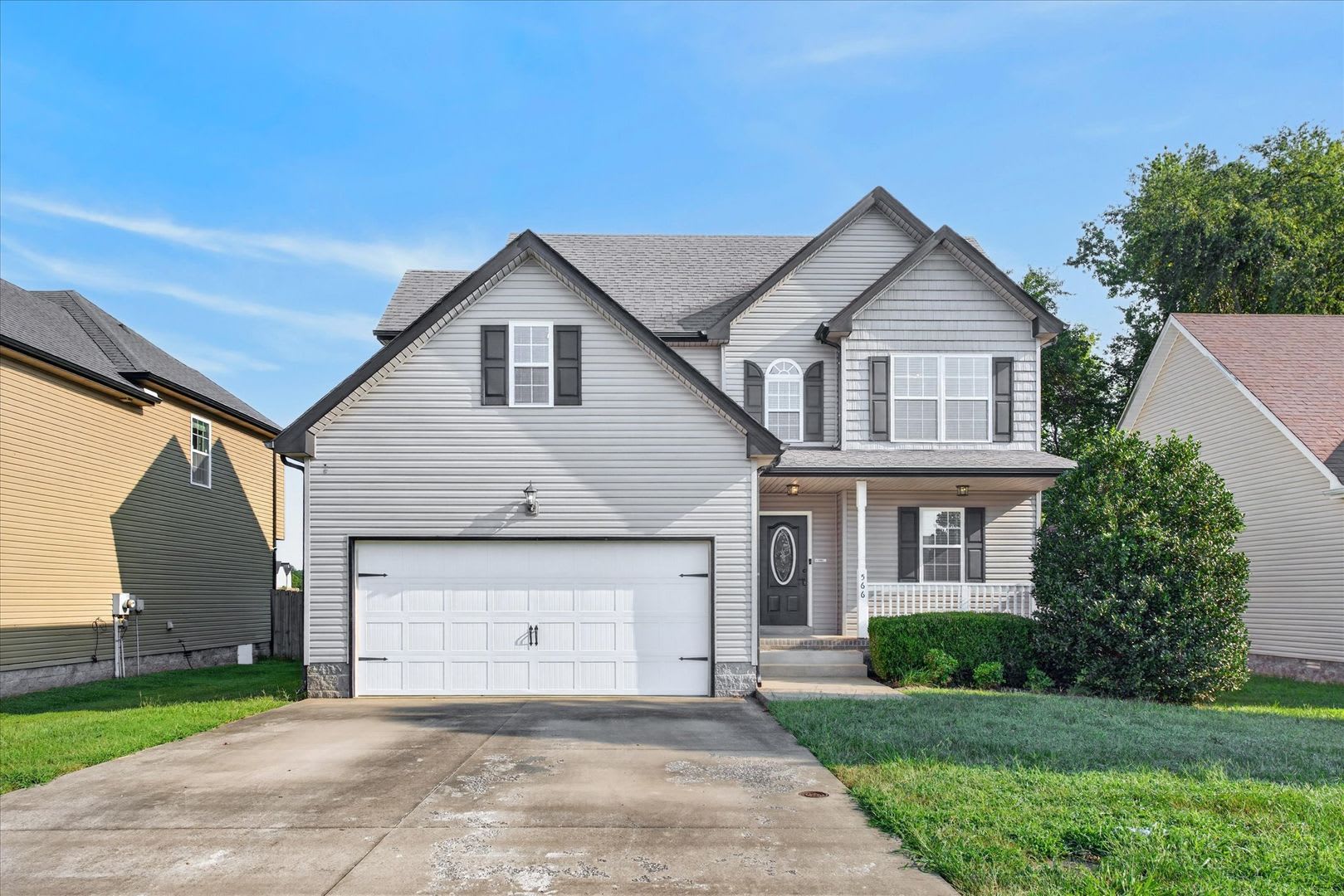 Pet Friendly Three Bedroom! – photo 1
