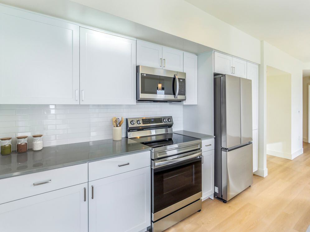 Avalon Towers Bellevue – photo 2