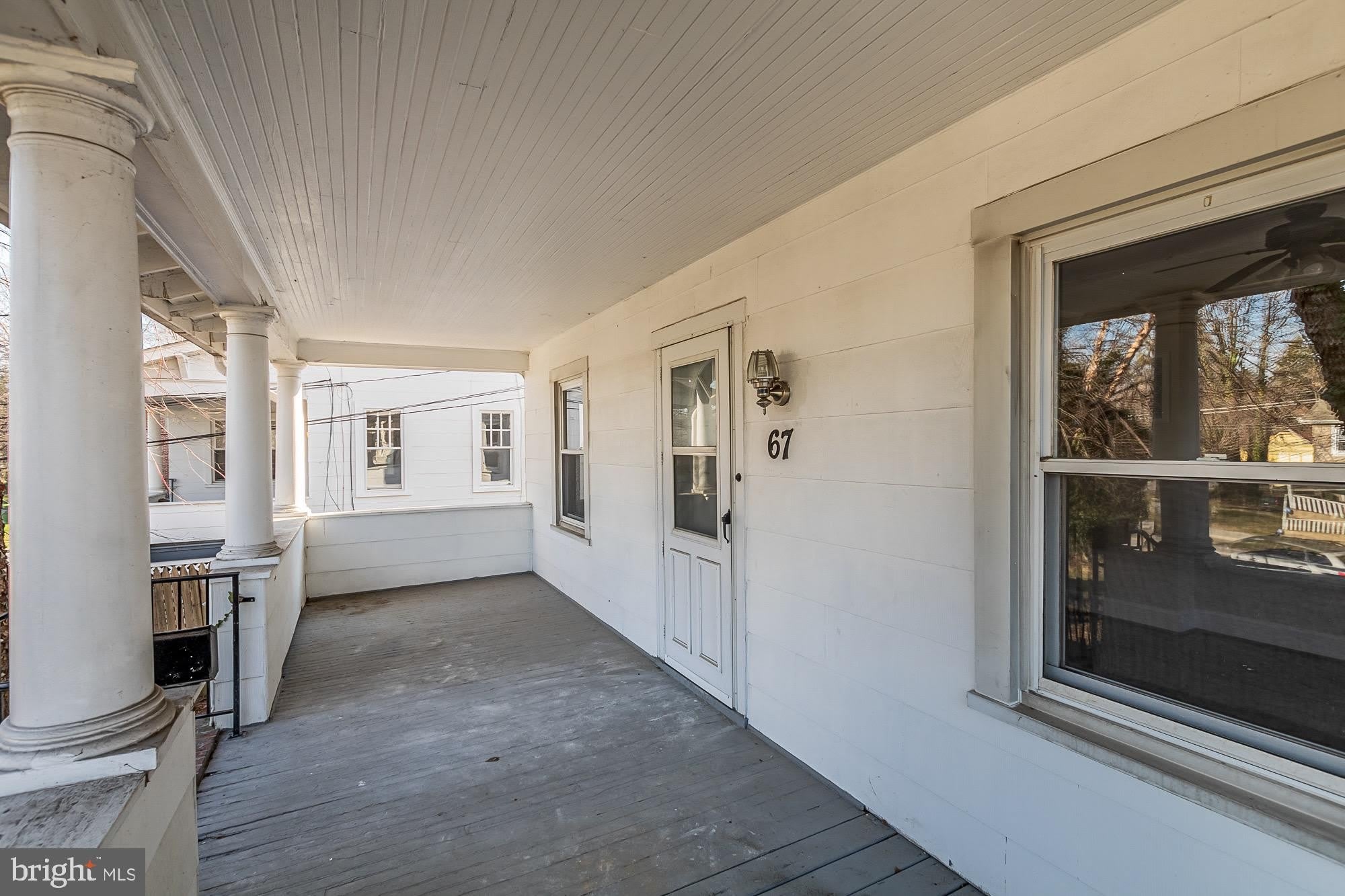 67 BURKE – photo 3