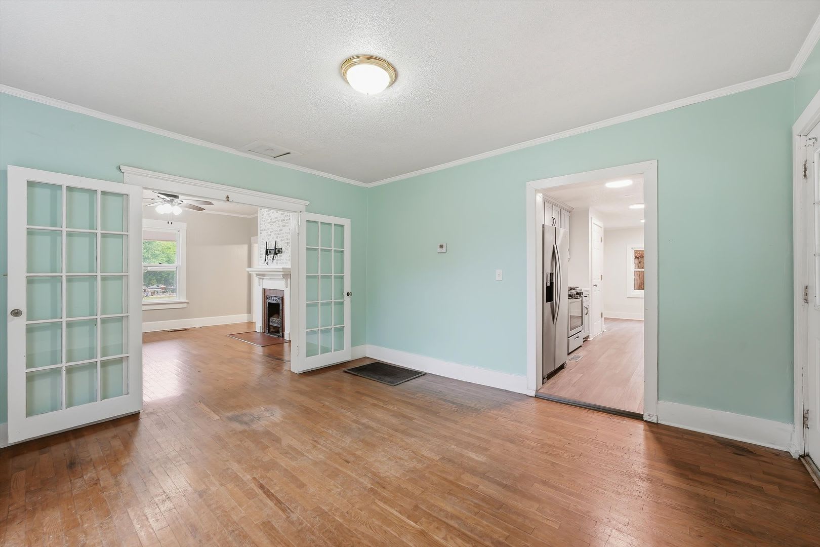 Athens 37303 Charming 1902 Home Available Now 3 Bedrooms 2 Full Baths With A 1 Car Garage – photo 4