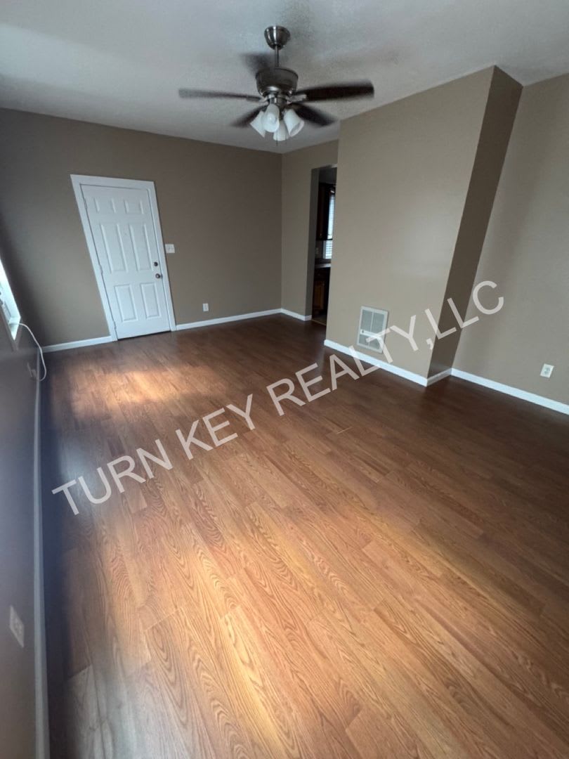 Townhome for rent in Cordova – photo 4