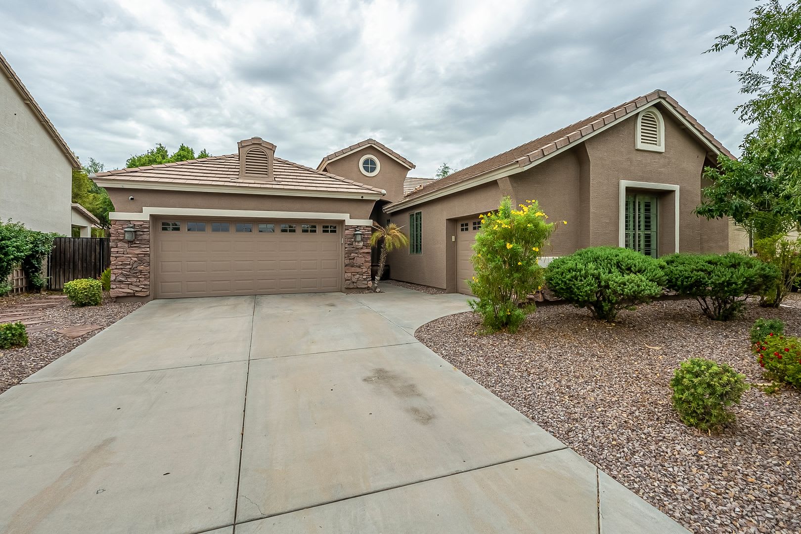 Phoenix Pool Home – photo 2