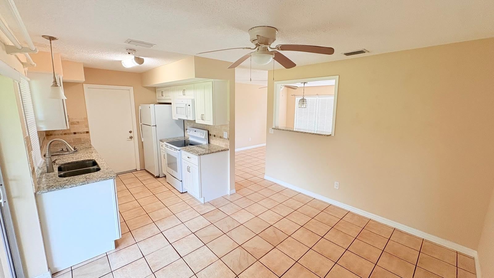864 SE Festivo Court – photo 5
