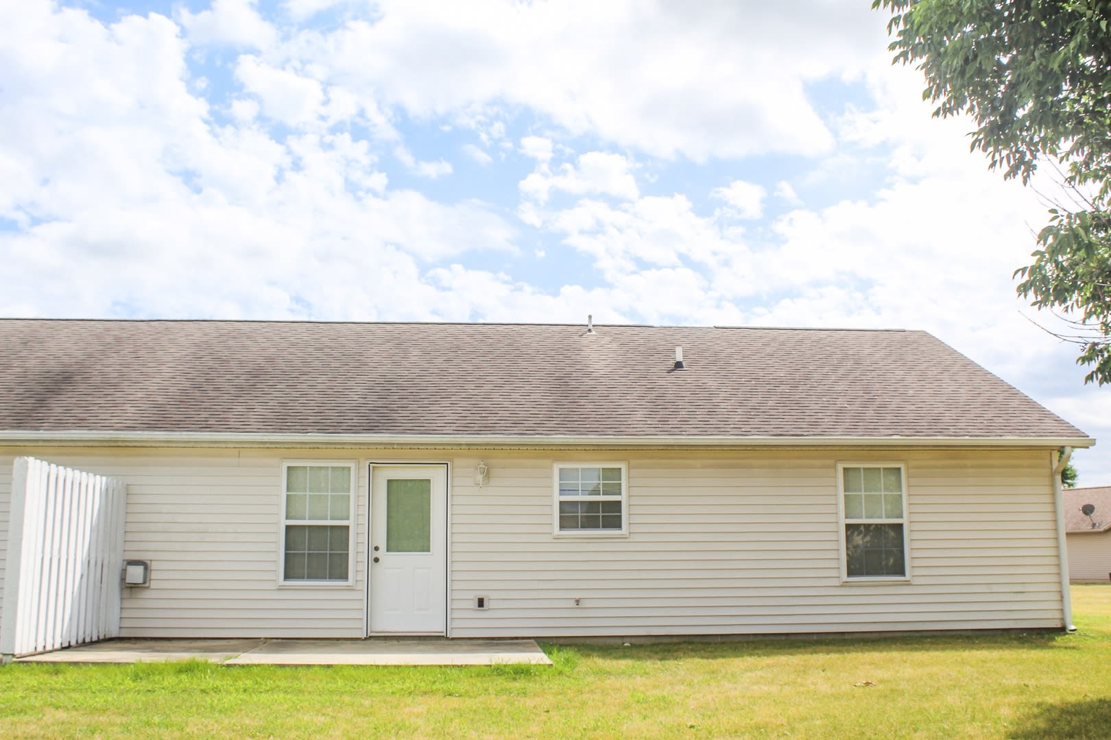 2 bedroom and 2 bathroom property located in West Lafayette! – photo 2
