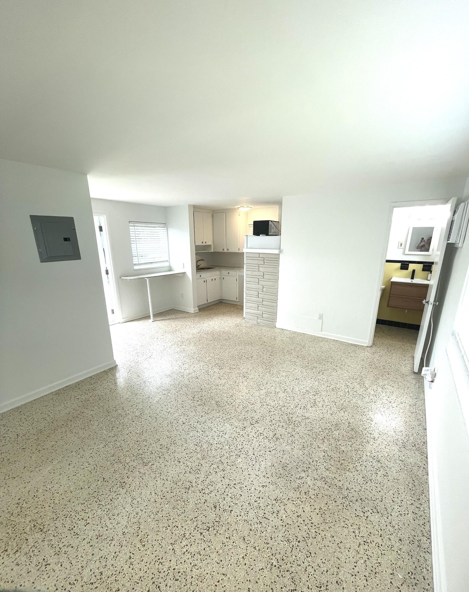 1216 Cabana Road – photo 3