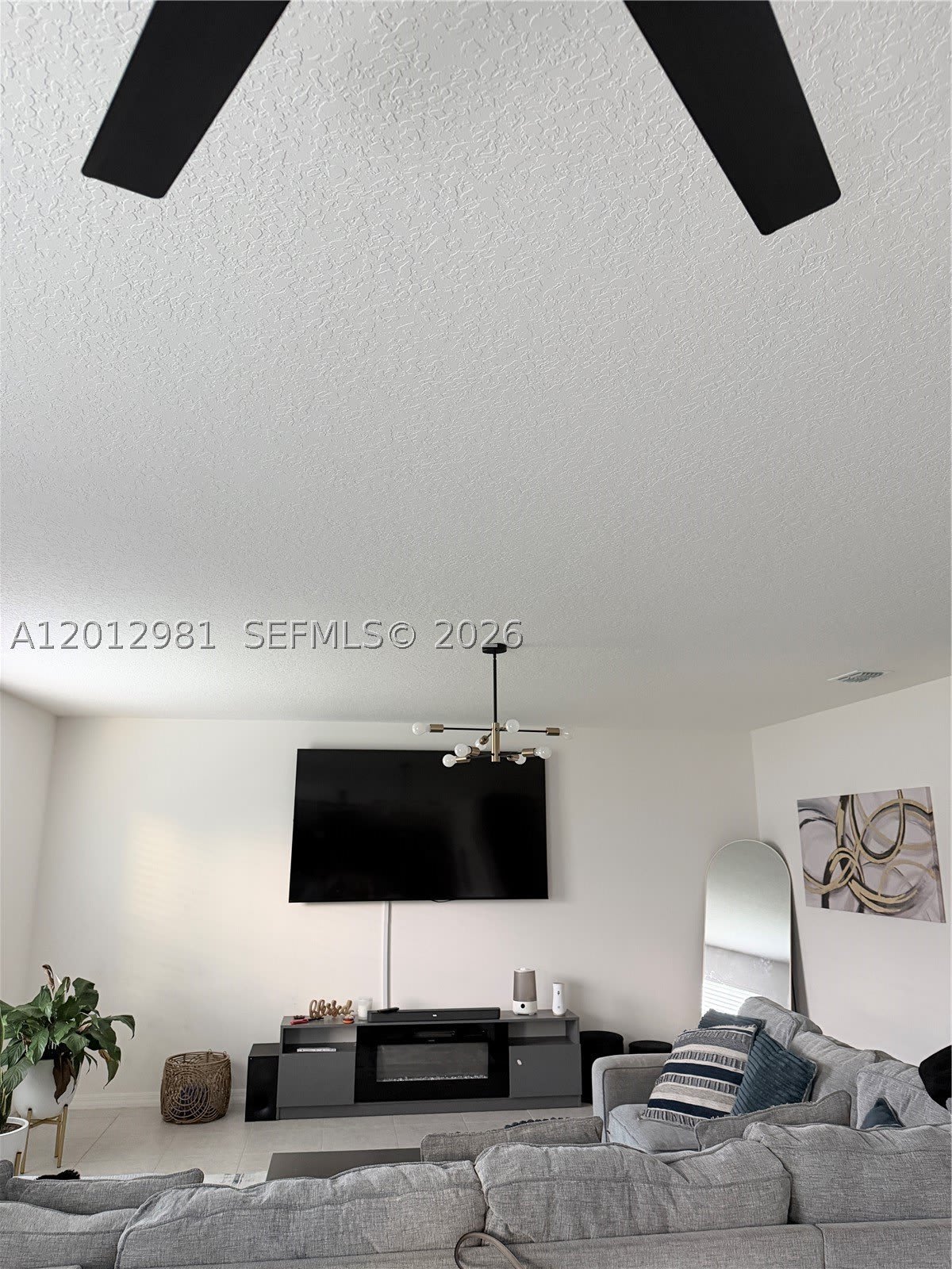1557 Sw Dycus Ave – photo 4