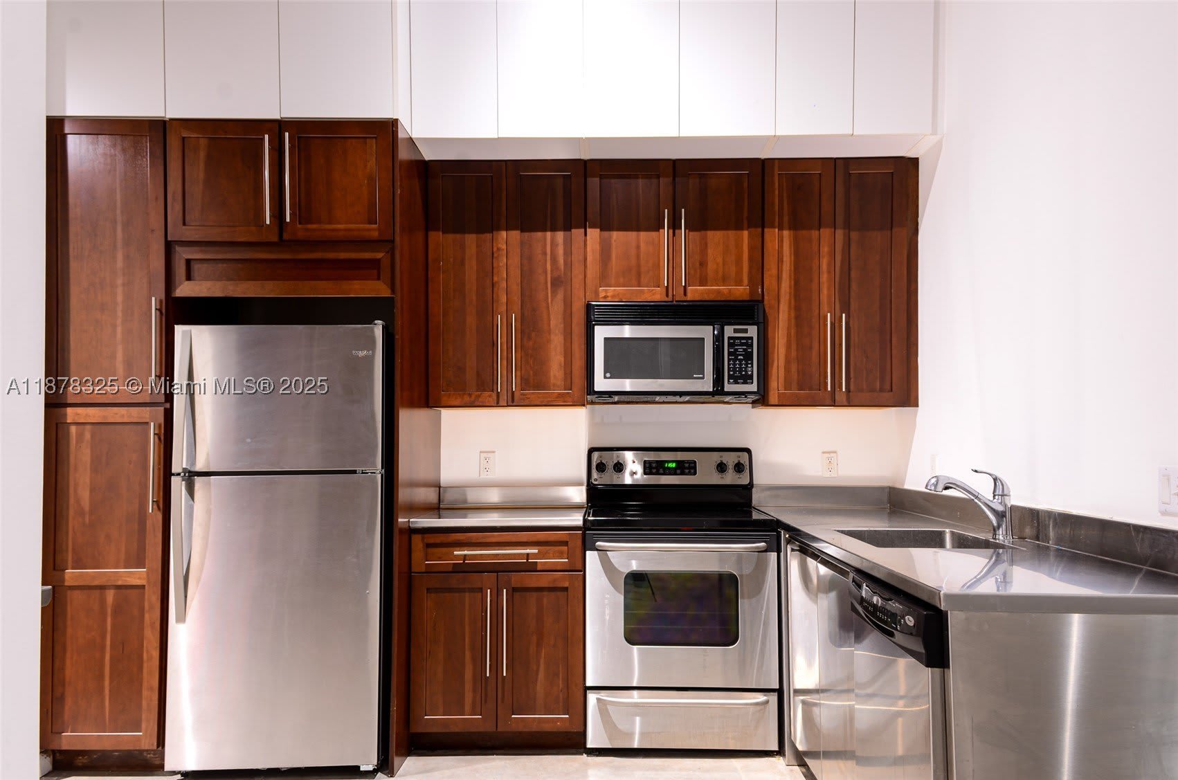 250 Nw 23Rd St – photo 2
