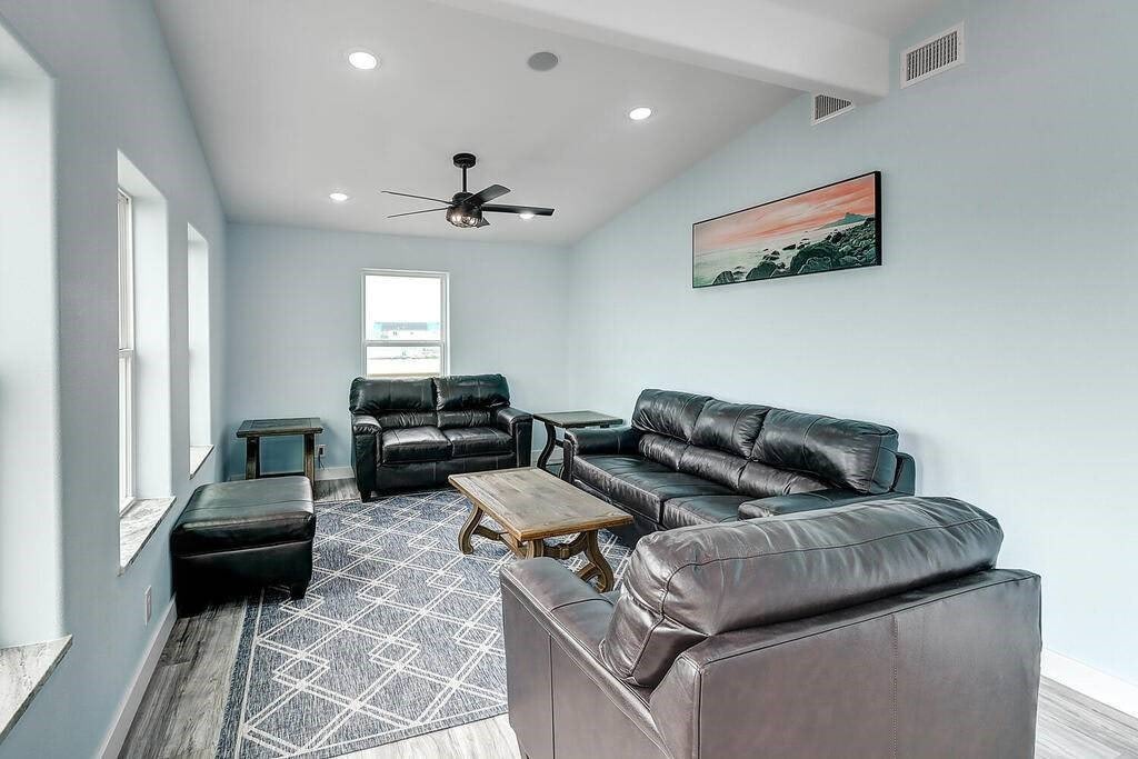 2445 Laguna Shores – photo 5