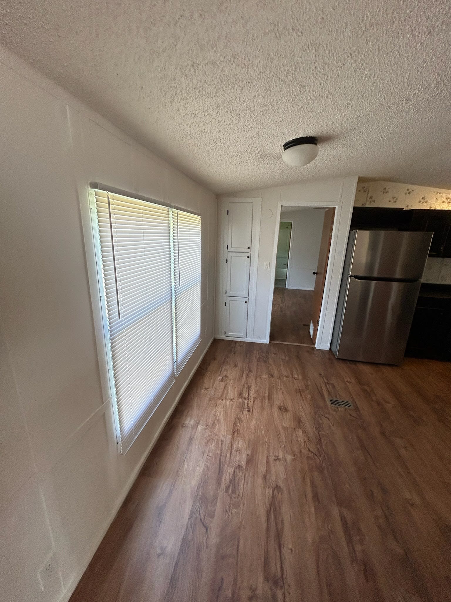 2250 White Road – photo 3