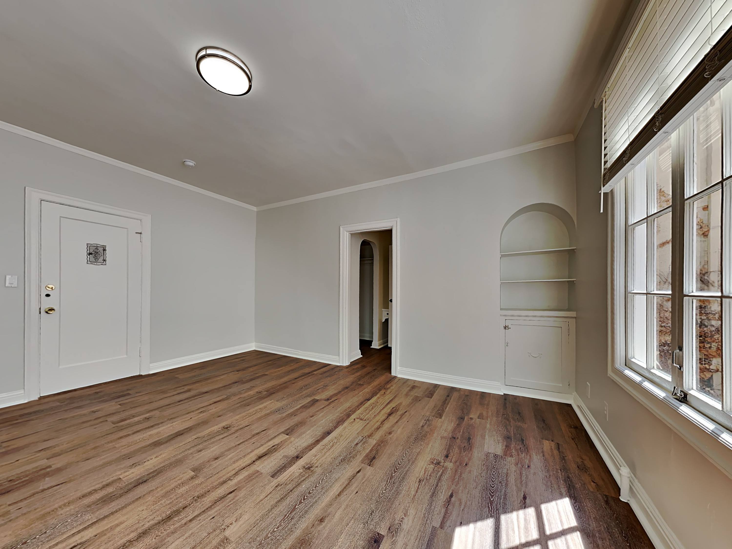 832 Erie – photo 2