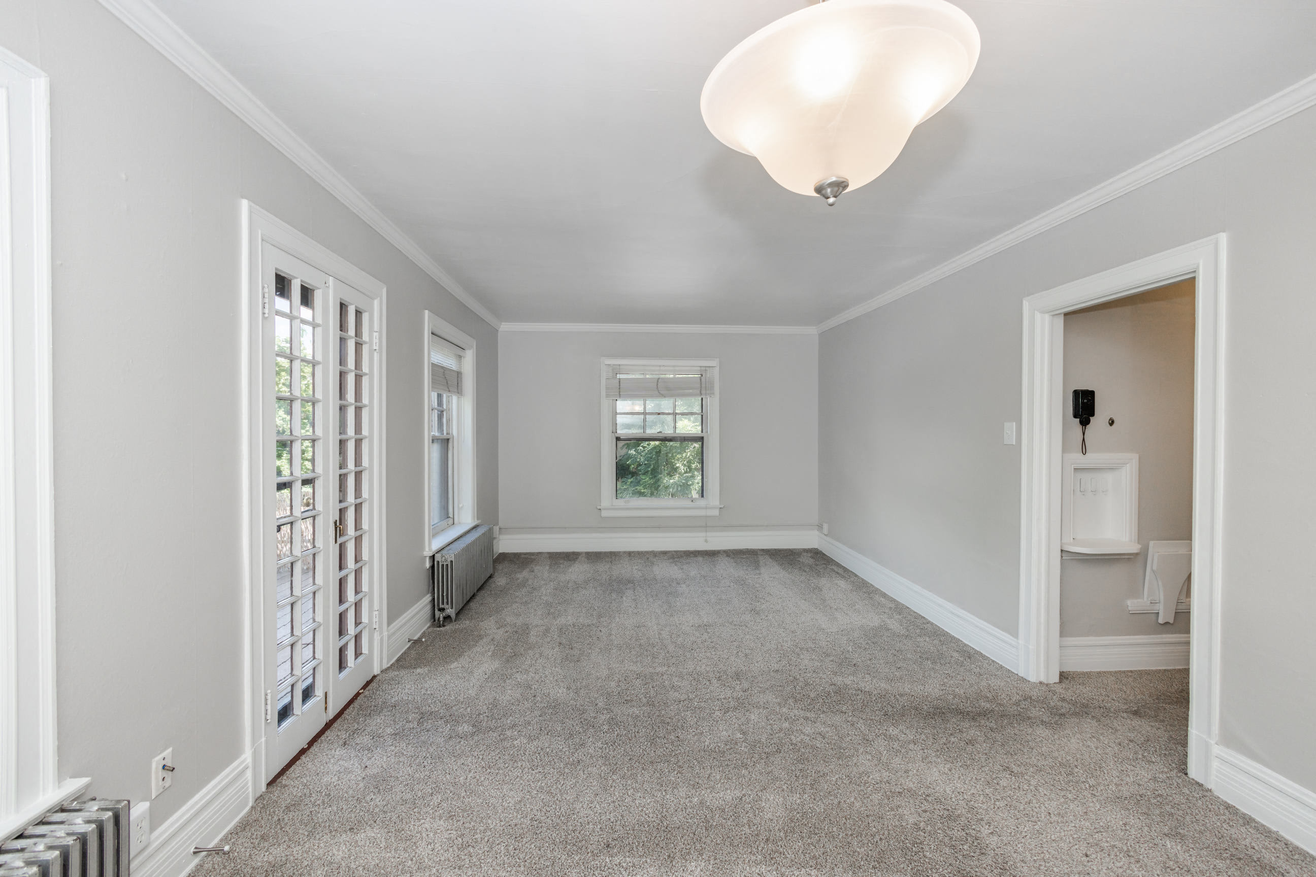 1137 E 10th Avenue – photo 5
