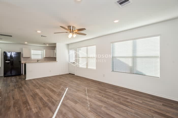 11143 North Lake Mist Lane – photo 3