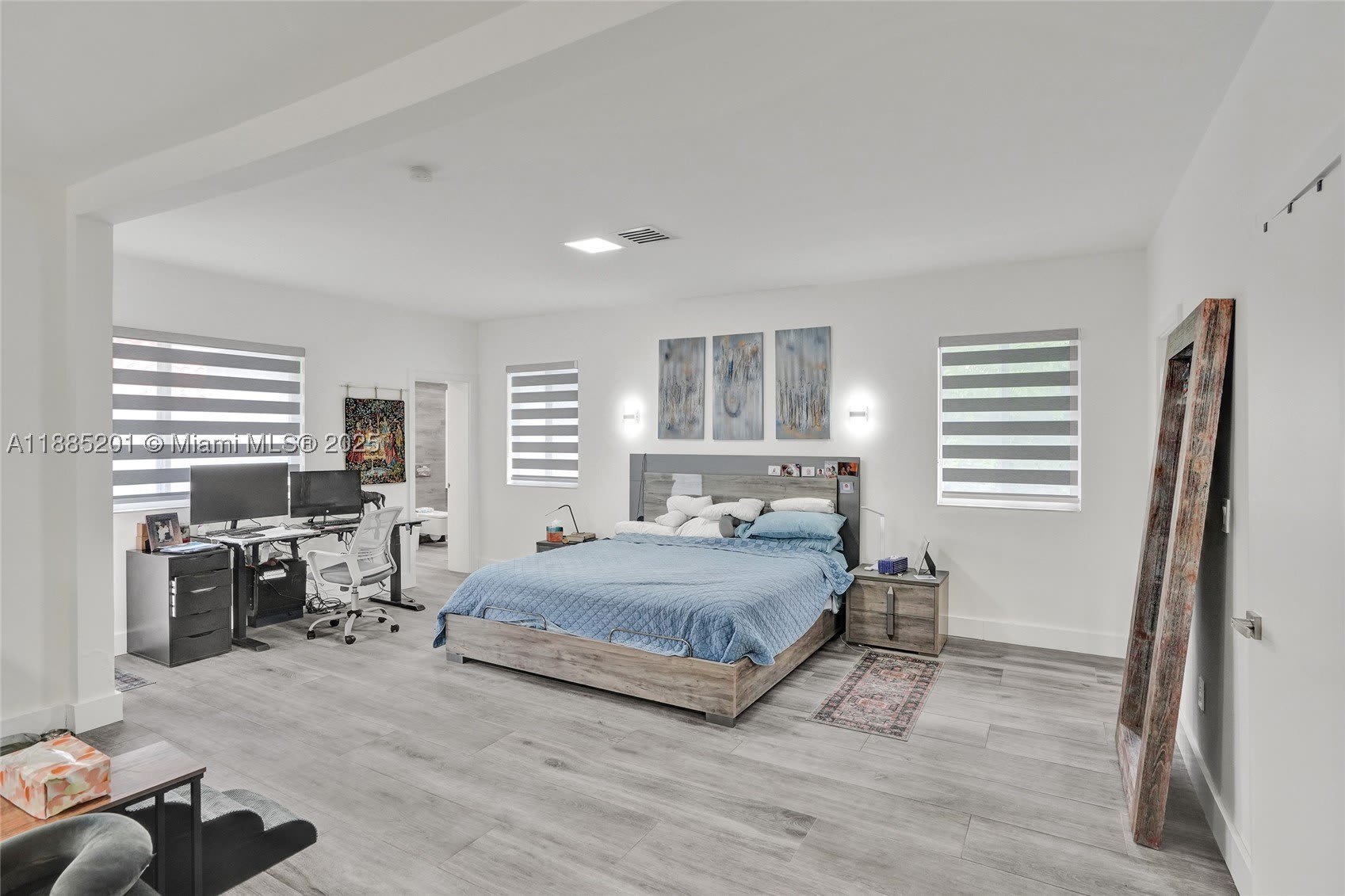 3784 Sheridan Ave – photo 5
