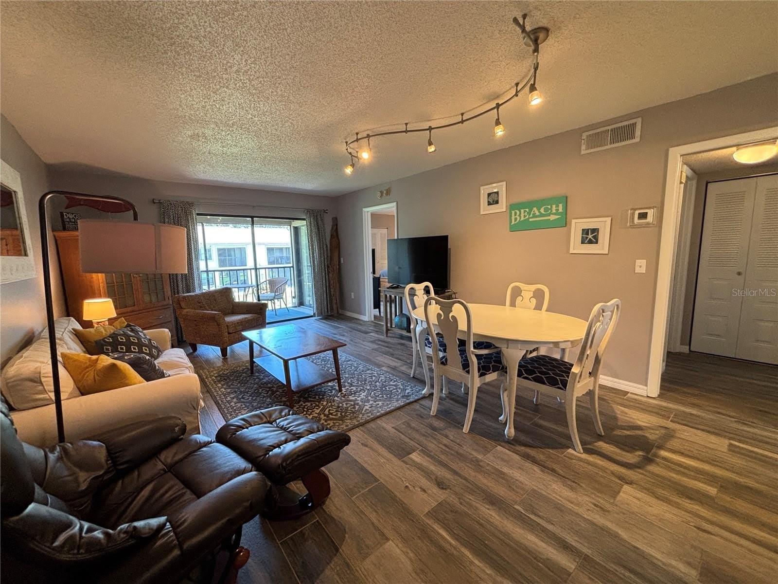 204 MEADOW Lane – photo 4