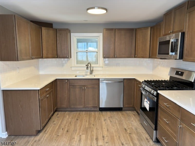 50 Carey Ave – photo 2