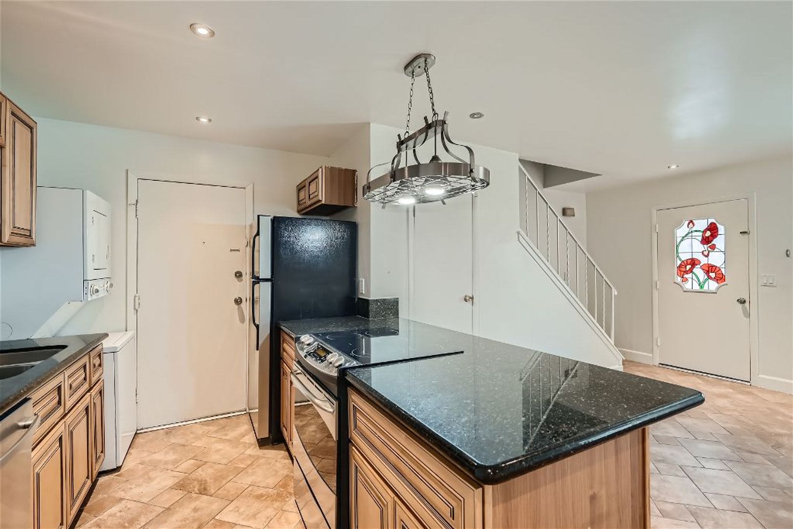 Cute and cozy 2 bedroom condo! – photo 5