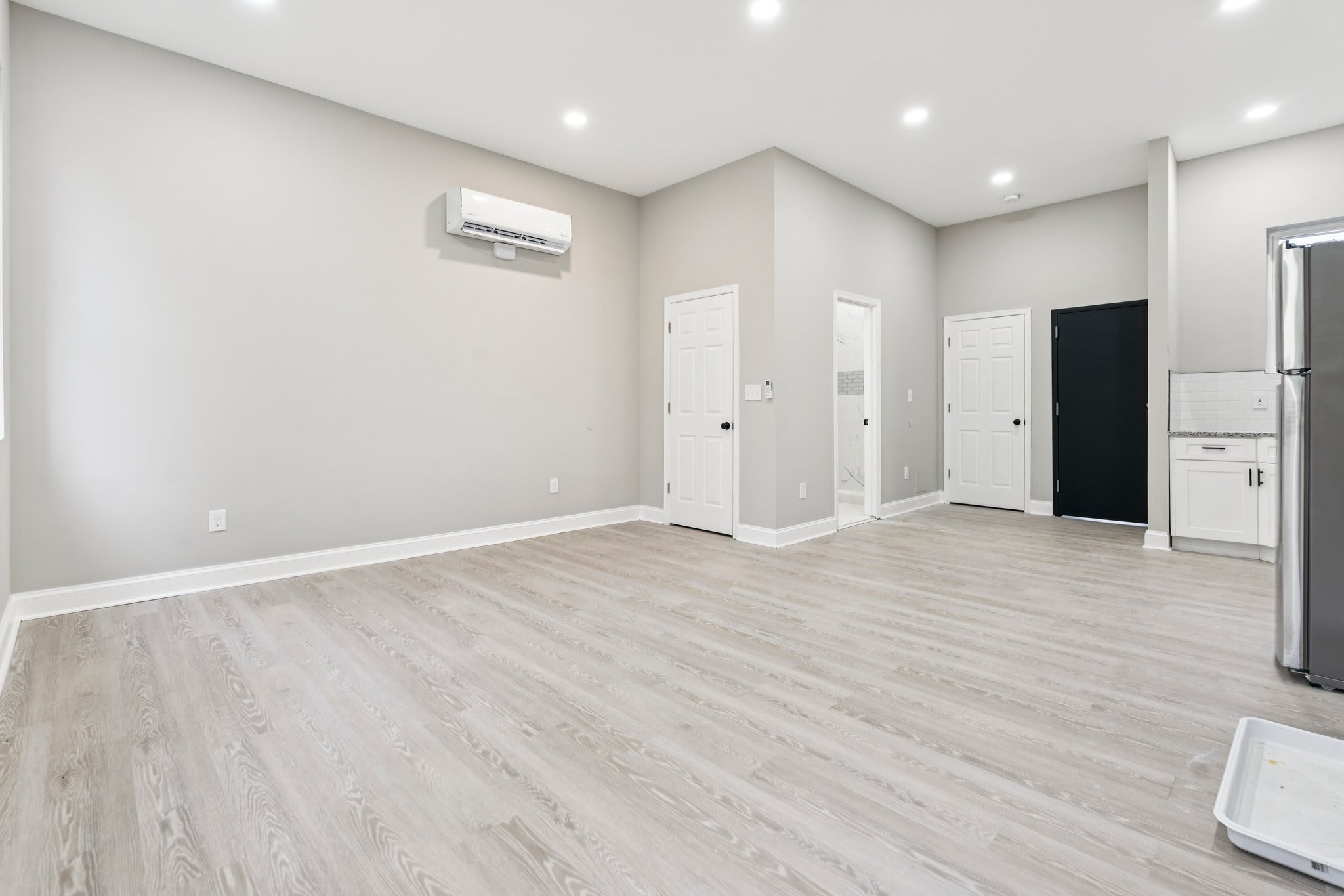 916 North Arlington Avenue – photo 4