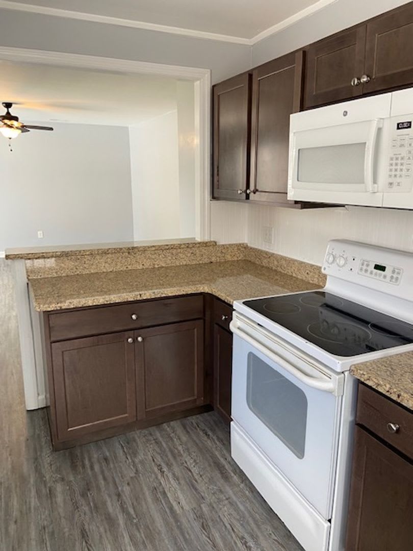 Recently updated Downtown Chelsea Ranch – photo 3