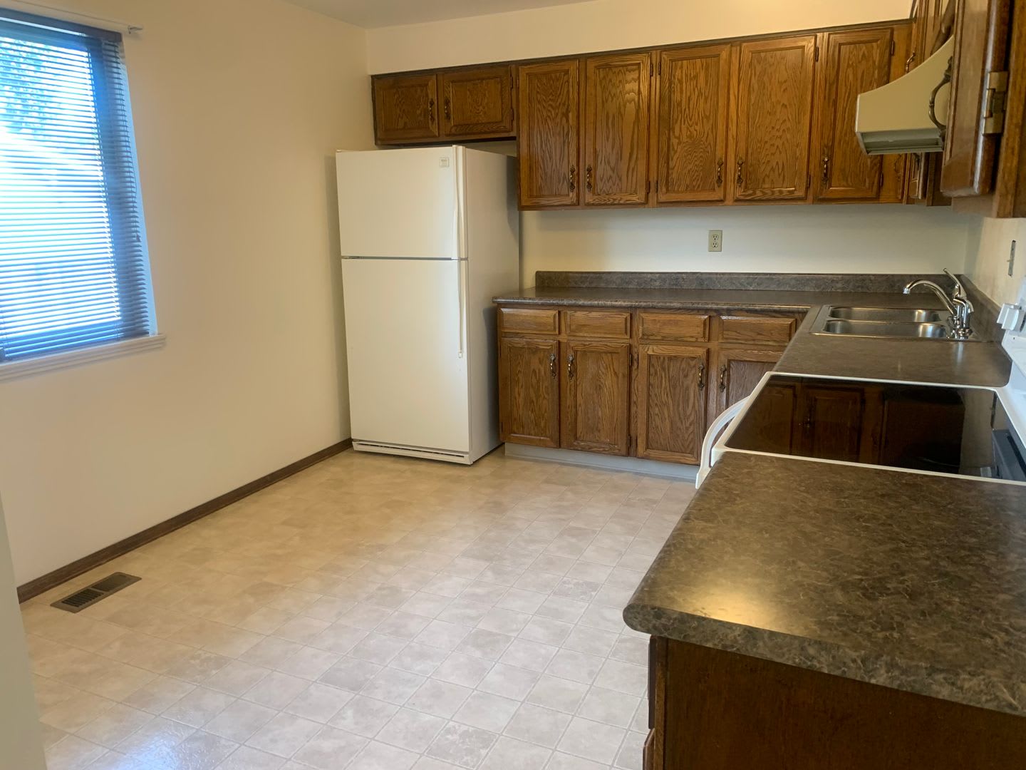 Immaculate Ranch with Large Backyard and Basement in Arvada – photo 3