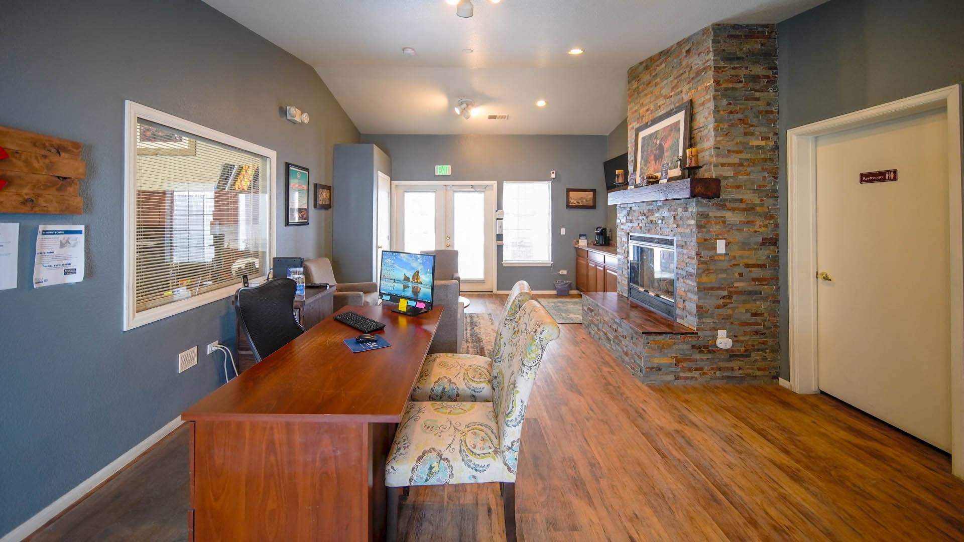 Blue River Apartments – photo 3