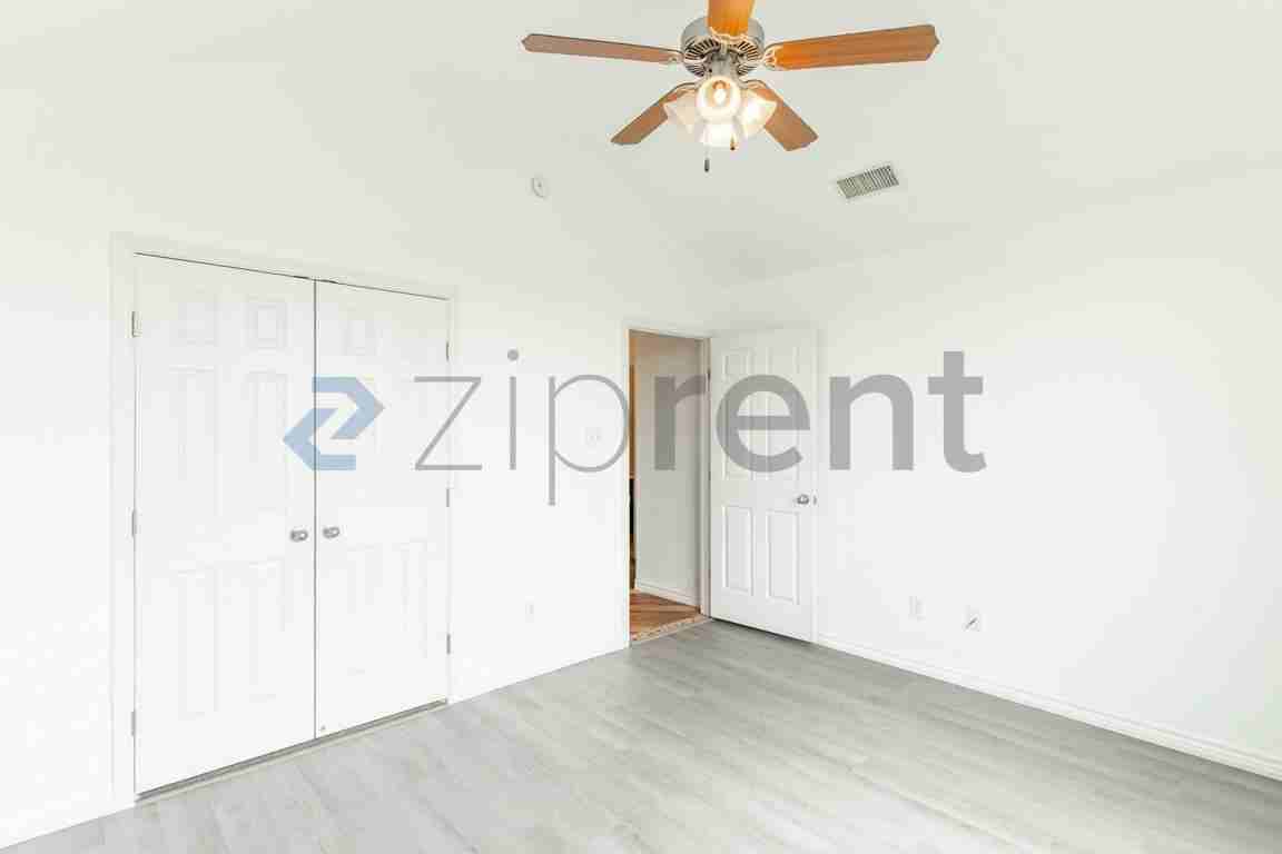 1803 Jesse Dr – photo 4