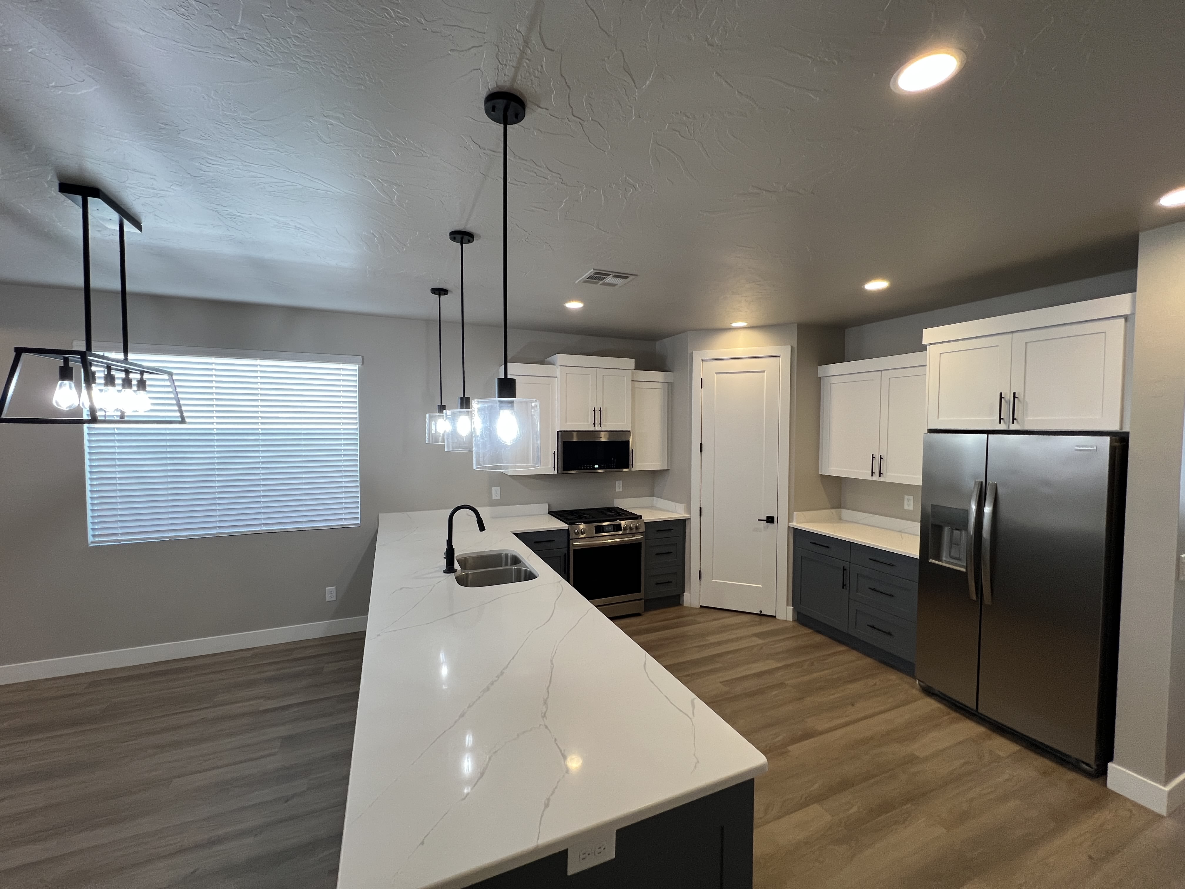 2213 W 320 S – photo 3