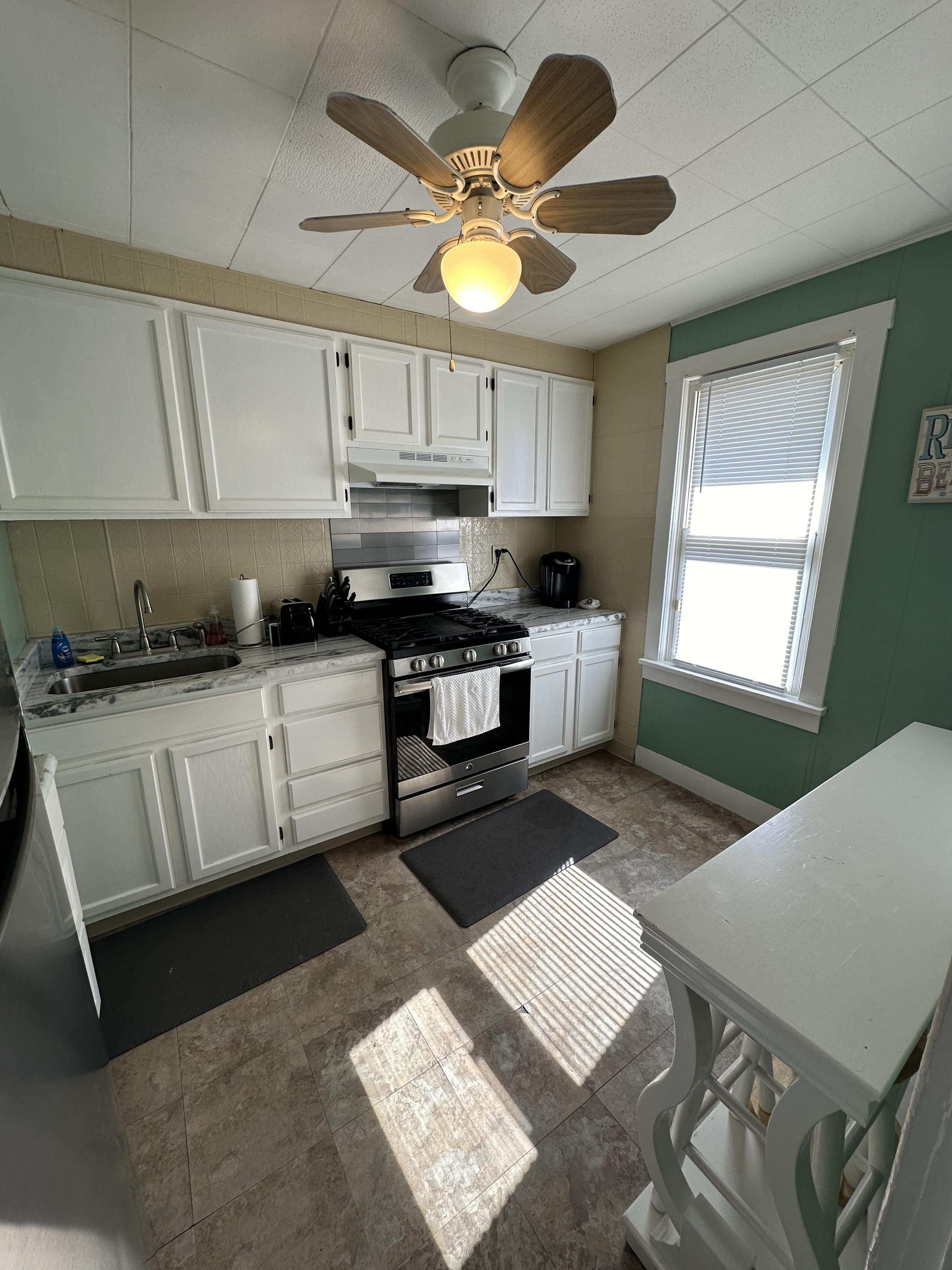 509 E 7th St – photo 2