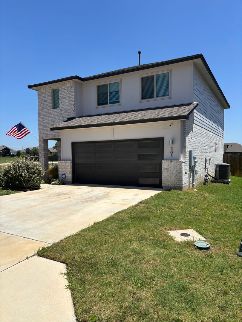 4 Bedroom 2.5 Bathroom Georgetown Home: Tres Tierras Subdivision – photo 3