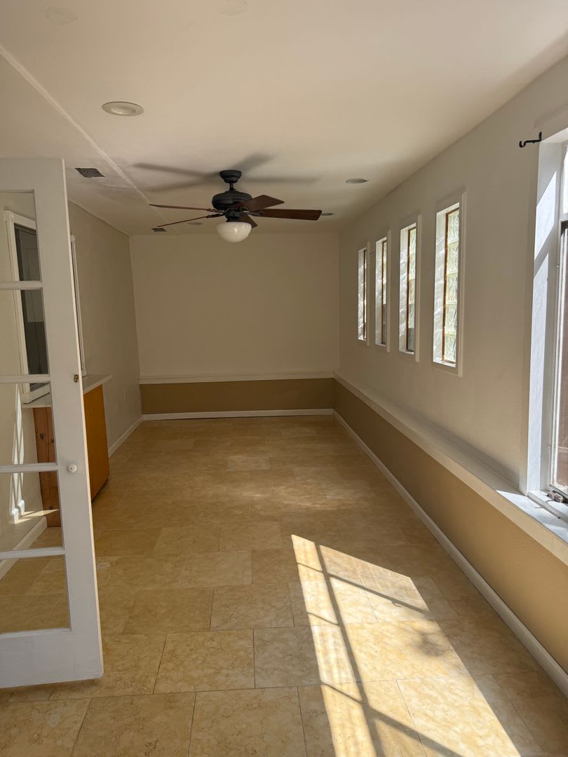 Showing Friday 8/28 & Saturday 8/29 from 11:00-11:30am – photo 4