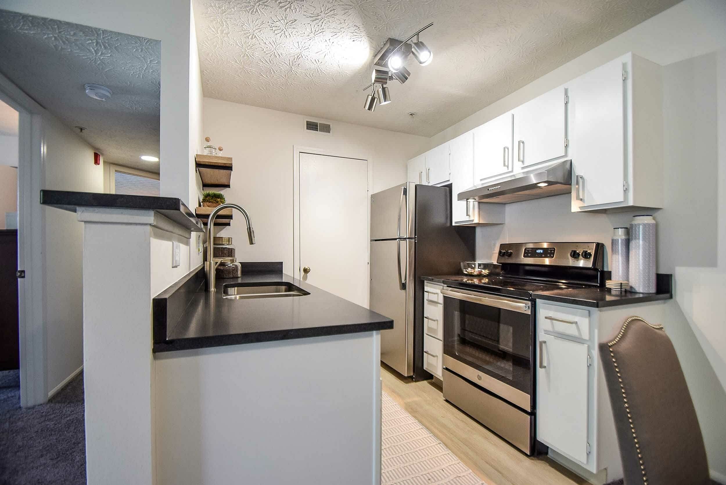 Enclave at Albany Park – photo 1