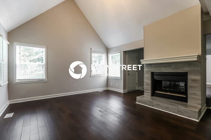 1539 Dartmouth Drive – photo 3