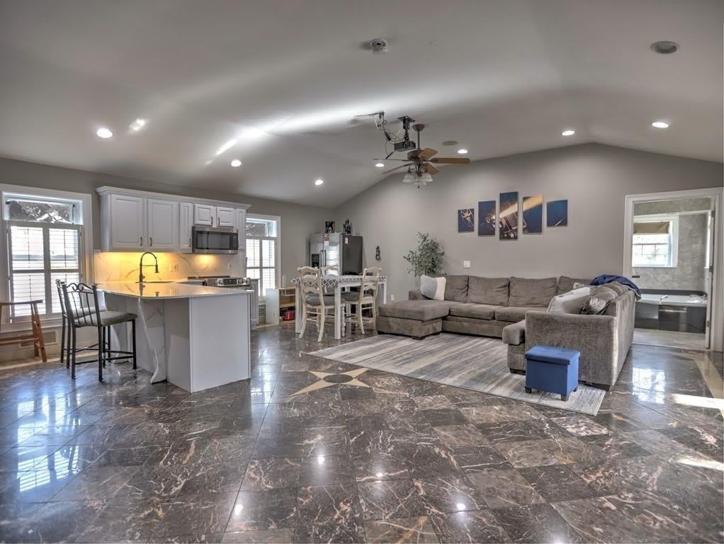 3932 Shoemaker Court – photo 5