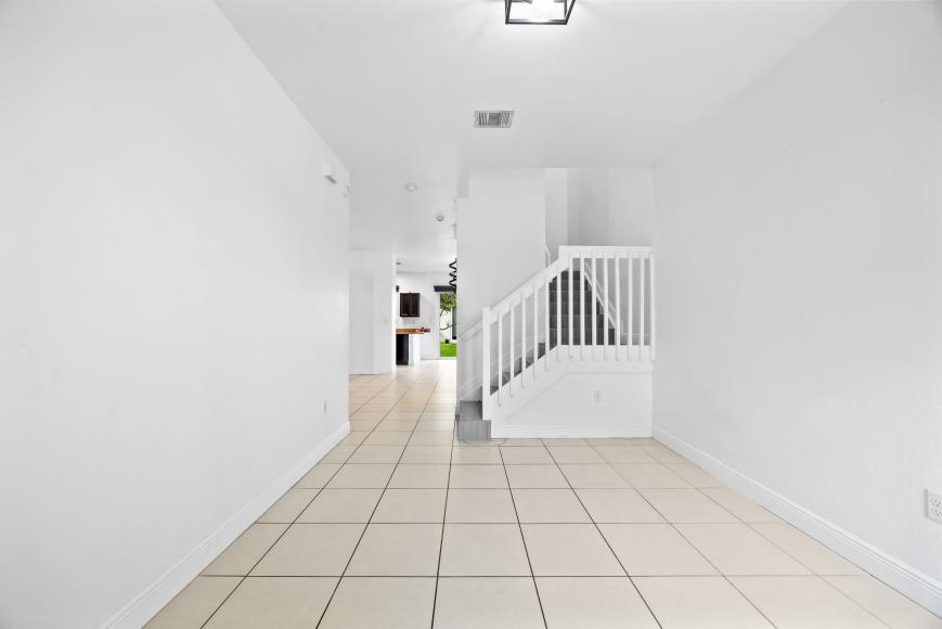21416 NW 13th PL – photo 4