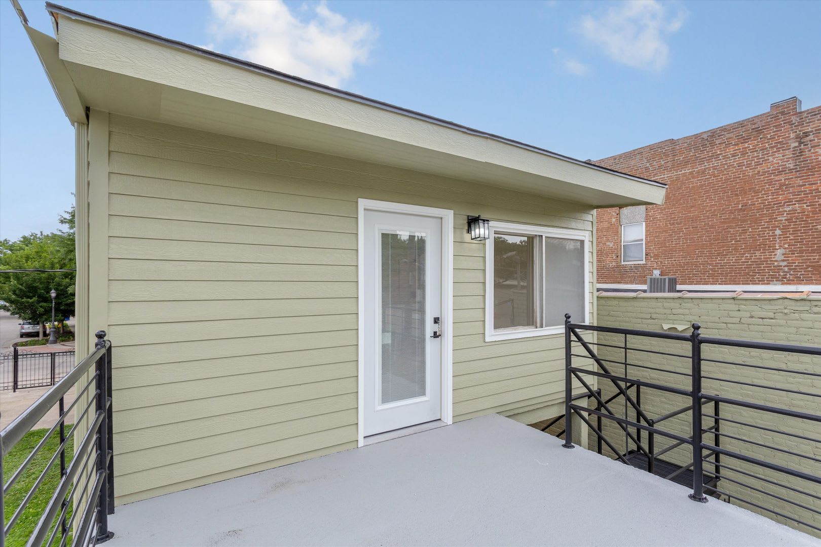 2652 3Rd Ave – photo 5