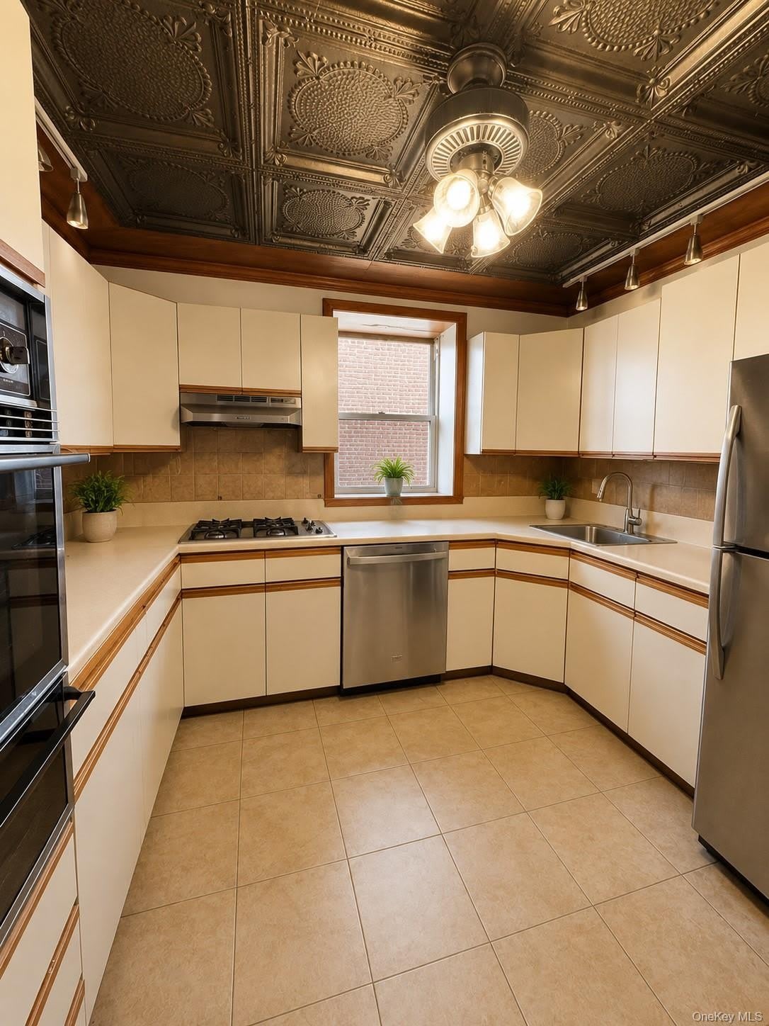 3609 Corporal Stone Street – photo 2