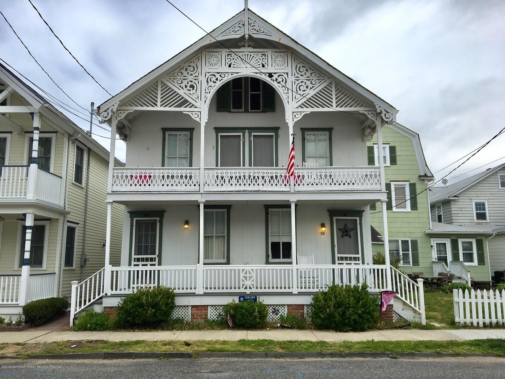 35 1/2 Olin Street – photo 1