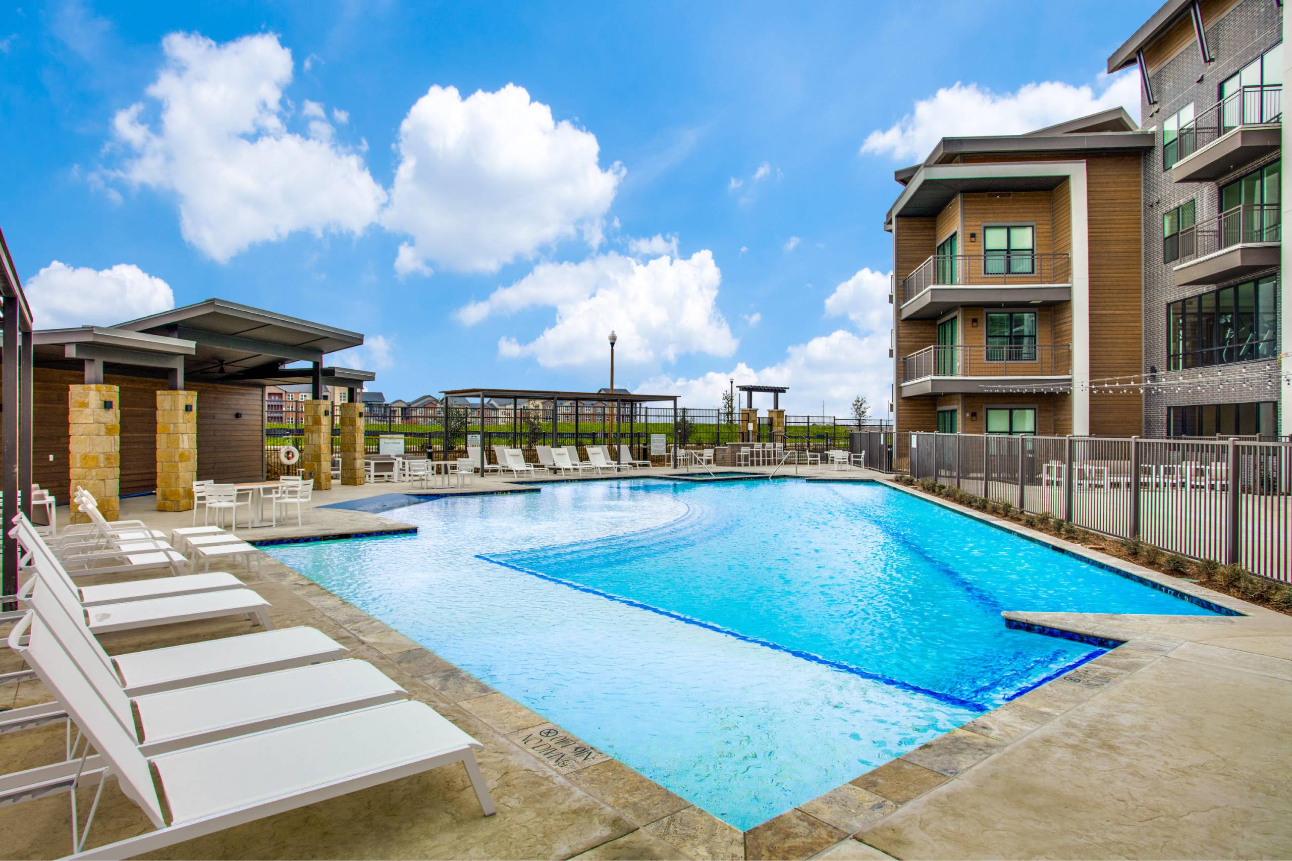 Senior Housing- Vibrant Adult Community – photo 1
