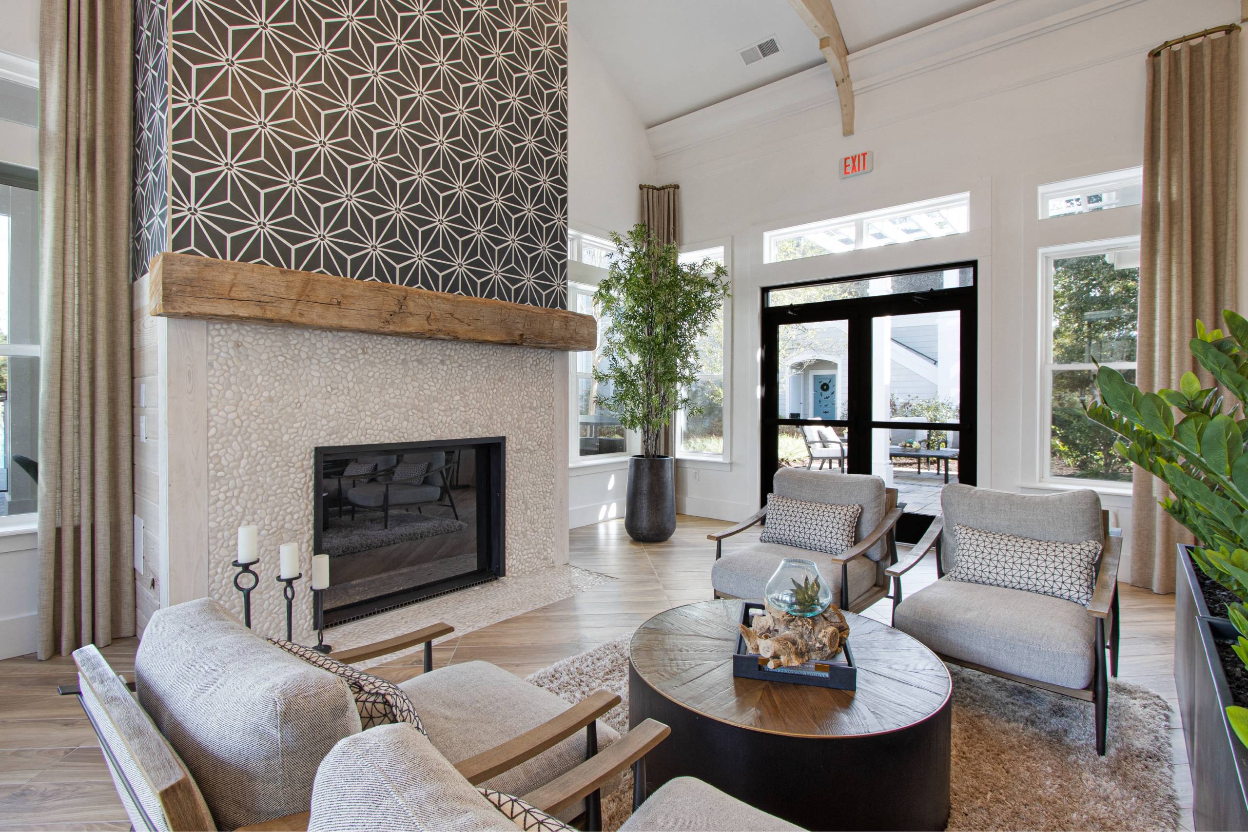 1000 West – photo 2