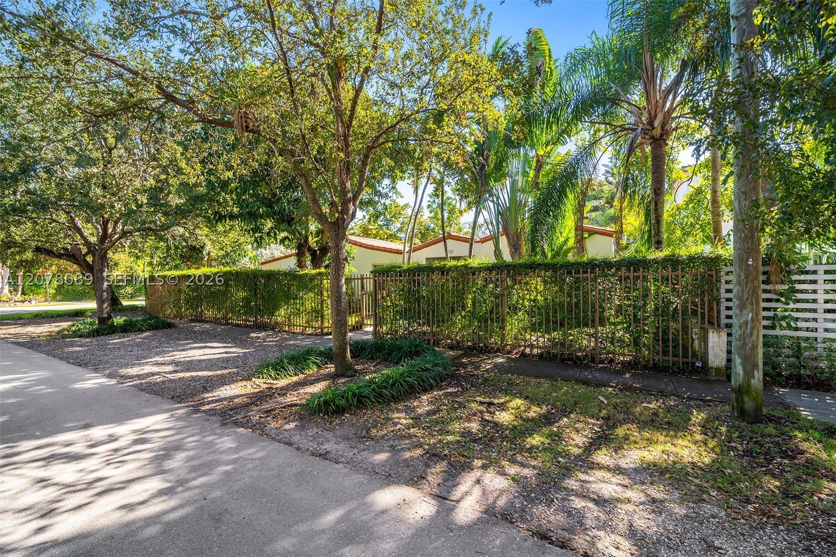 2400 Trapp Ave – photo 2